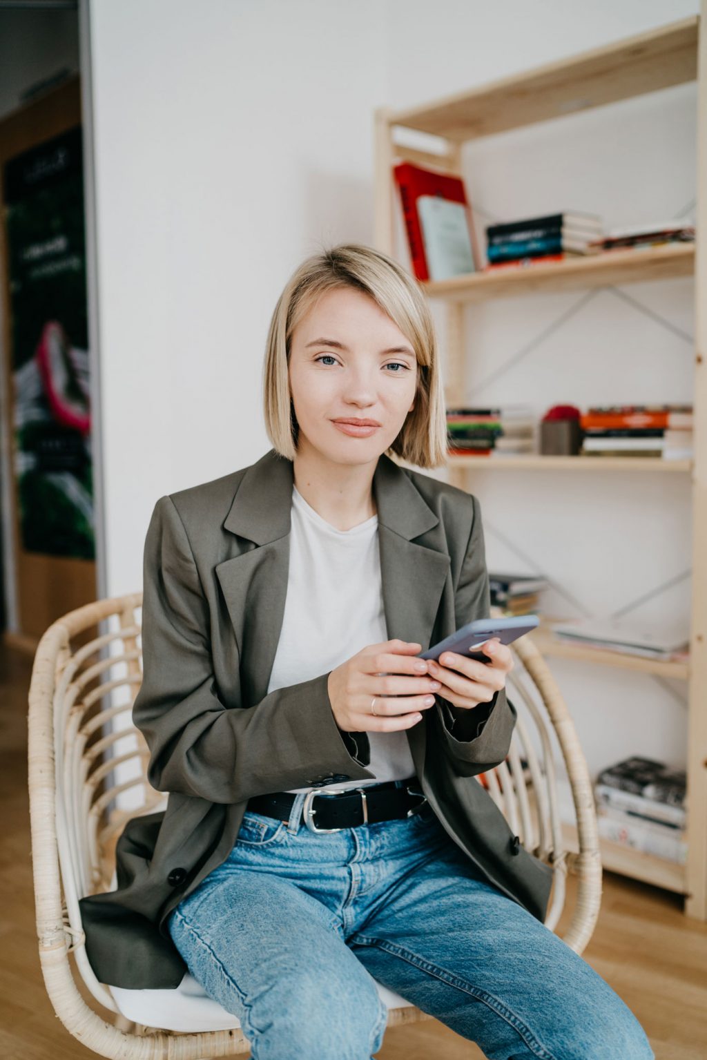 How to Use Instagram Reels for Your Online Business - Kotryna Bass